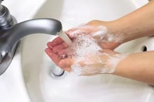 myt-rykiсоблюдение правил личной гигиены: мытье рук, продуктов питания перед употреблением, что предохраняет от заражения глистами.
